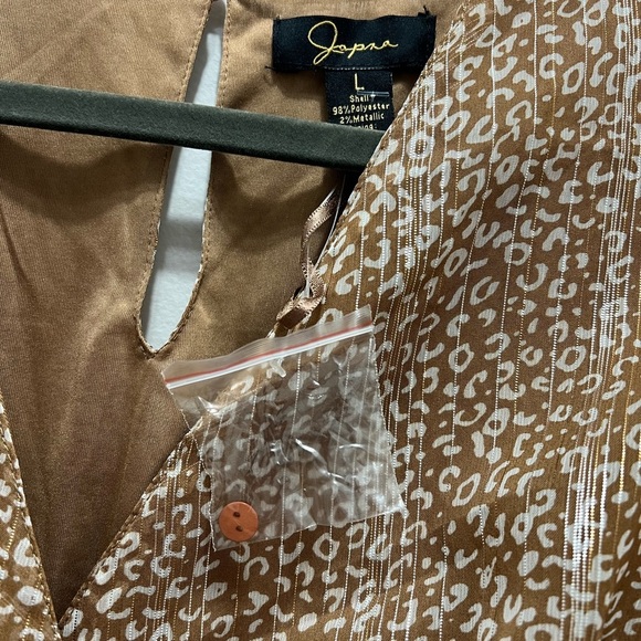 Japna leopard print shimmer dress with ruffles and plunge v-neck size large - Picture 5 of 10